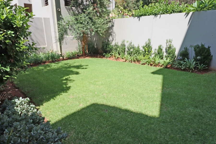 To Let 2 Bedroom Property for Rent in Bryanston Gauteng