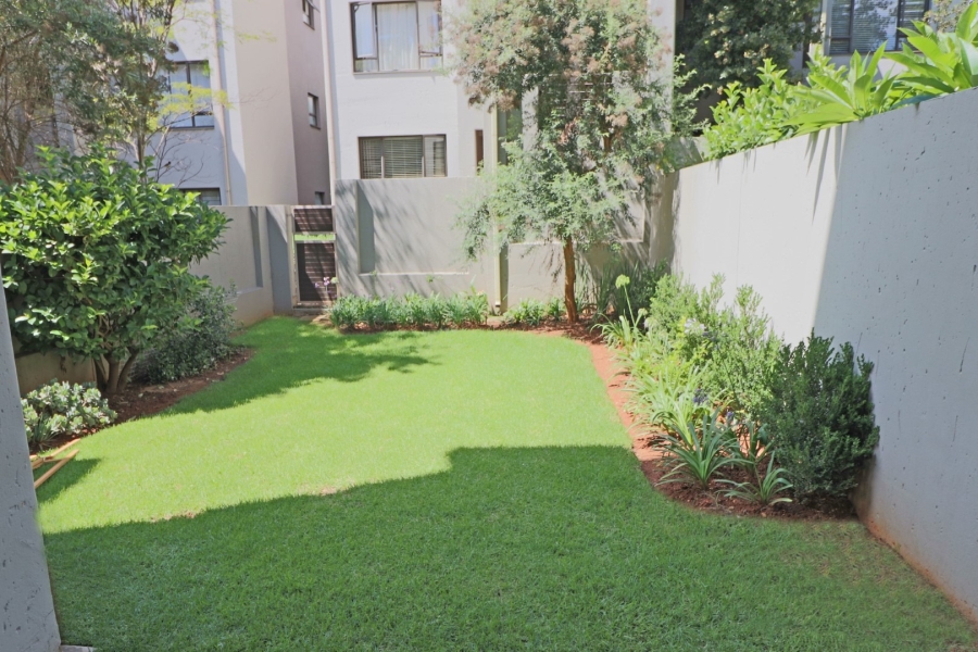 To Let 2 Bedroom Property for Rent in Bryanston Gauteng