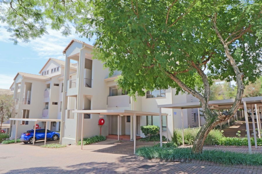 To Let 2 Bedroom Property for Rent in Bryanston Gauteng