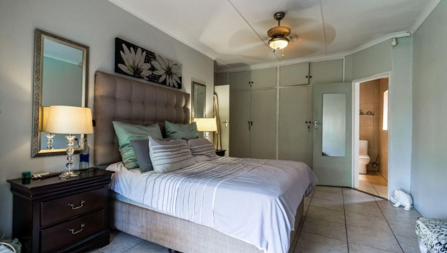 3 Bedroom Property for Sale in Buurendal Gauteng