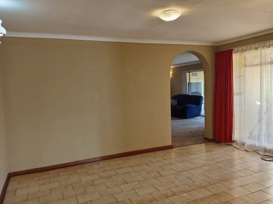 3 Bedroom Property for Sale in Horison Gauteng