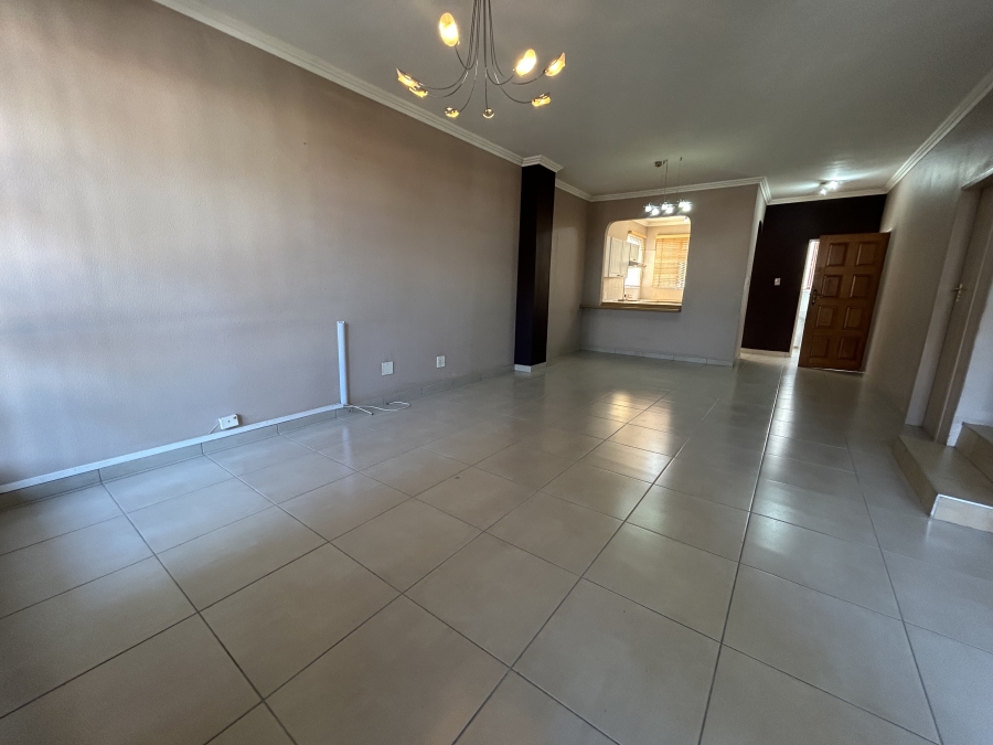 2 Bedroom Property for Sale in Halfway Gardens Gauteng