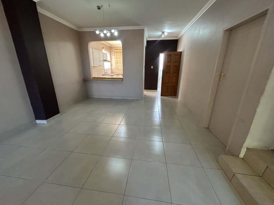 2 Bedroom Property for Sale in Halfway Gardens Gauteng