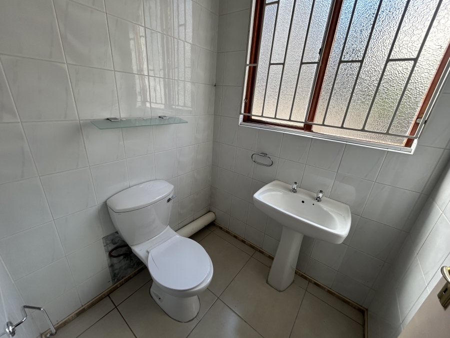 2 Bedroom Property for Sale in Halfway Gardens Gauteng