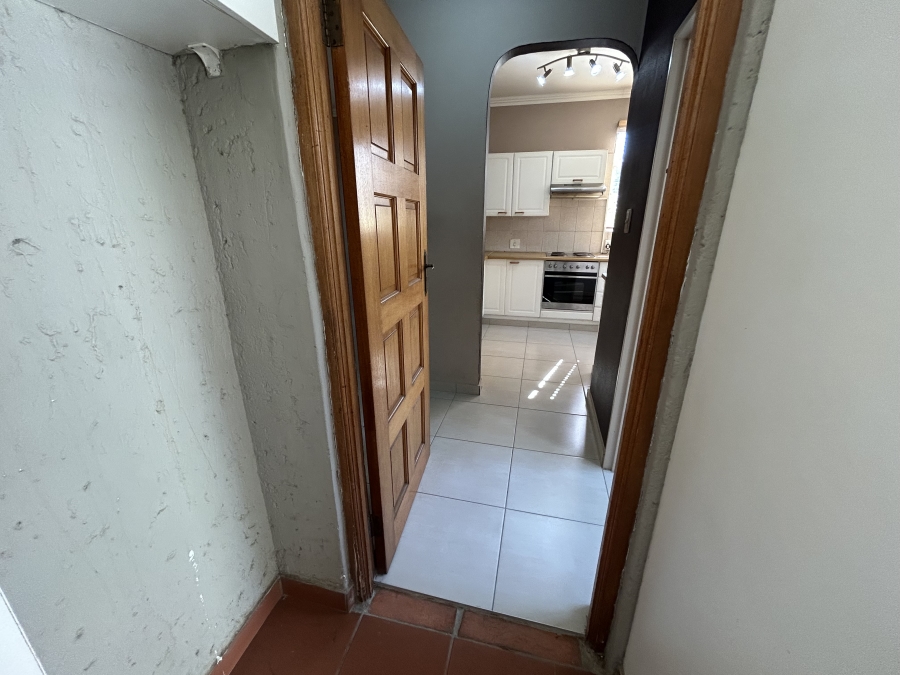 2 Bedroom Property for Sale in Halfway Gardens Gauteng