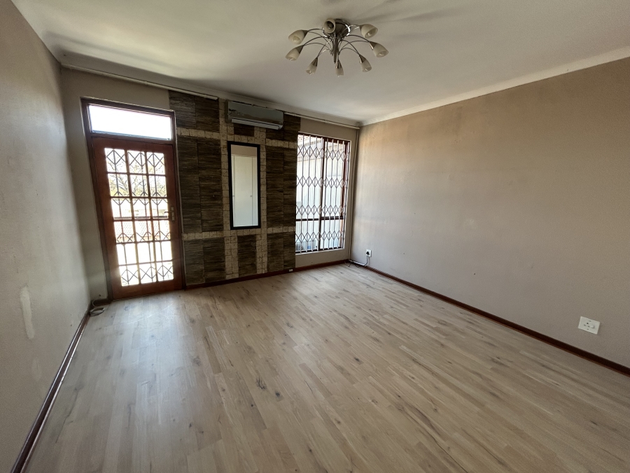2 Bedroom Property for Sale in Halfway Gardens Gauteng
