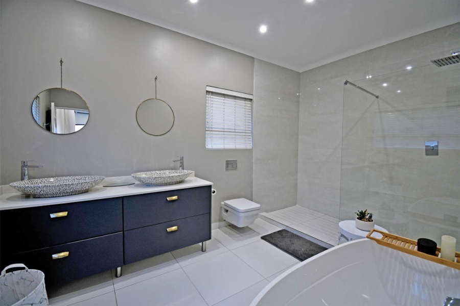4 Bedroom Property for Sale in Bryanston Gauteng
