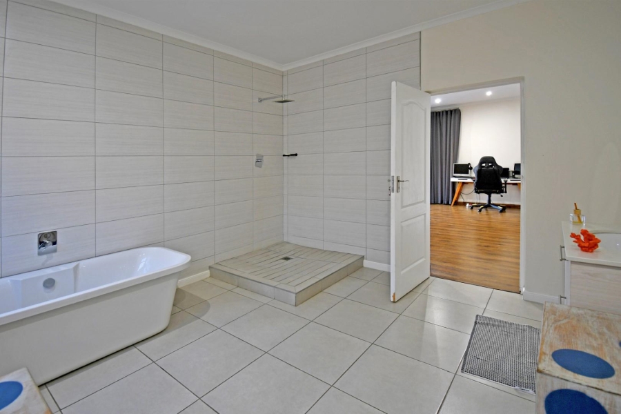 4 Bedroom Property for Sale in Bryanston Gauteng