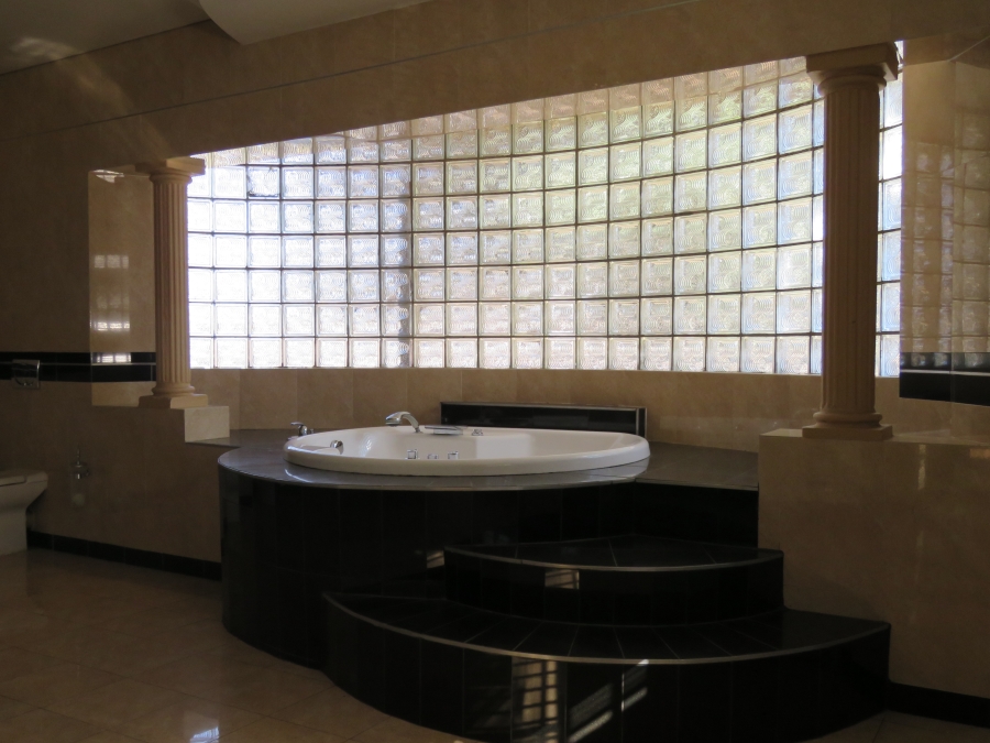 6 Bedroom Property for Sale in Westdene Gauteng