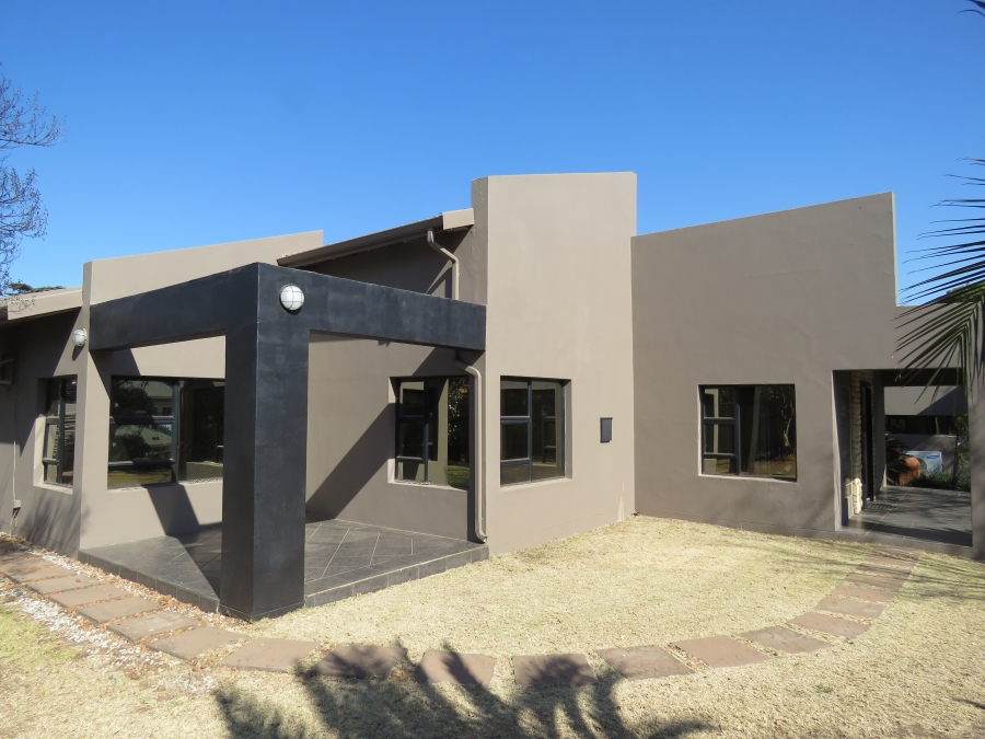 6 Bedroom Property for Sale in Westdene Gauteng