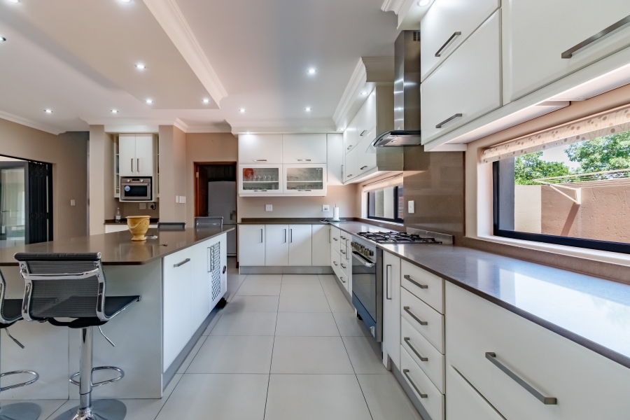 5 Bedroom Property for Sale in Midstream Hill Gauteng