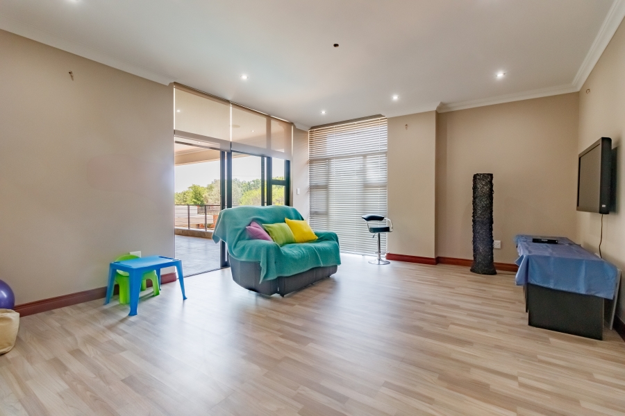 5 Bedroom Property for Sale in Midstream Hill Gauteng