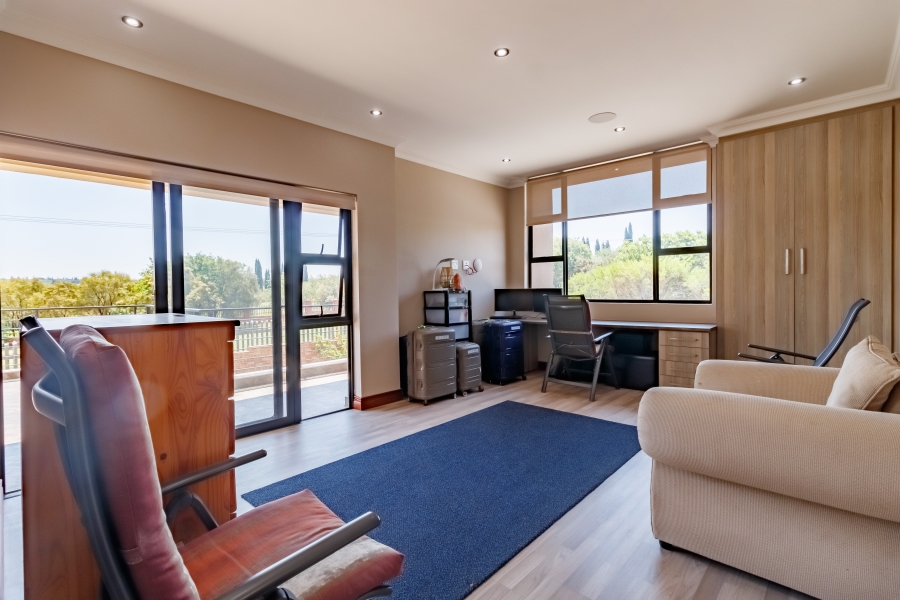 5 Bedroom Property for Sale in Midstream Hill Gauteng