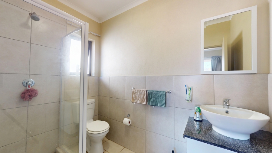 2 Bedroom Property for Sale in Norton Park Gauteng