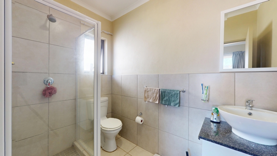 2 Bedroom Property for Sale in Norton Park Gauteng