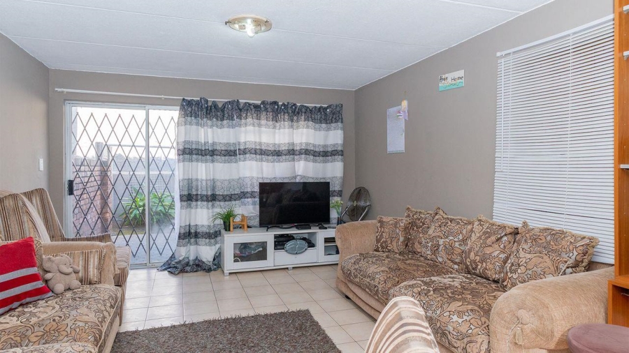 2 Bedroom Property for Sale in Edleen Gauteng