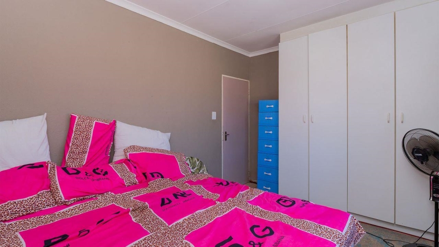 2 Bedroom Property for Sale in Edleen Gauteng