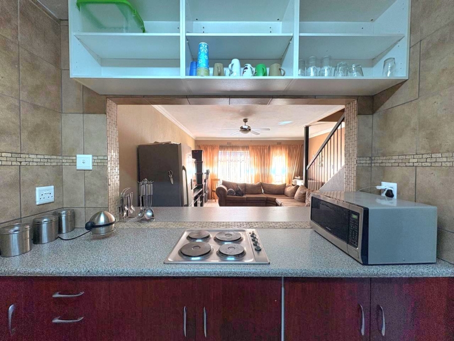2 Bedroom Property for Sale in Dayanglen Gauteng