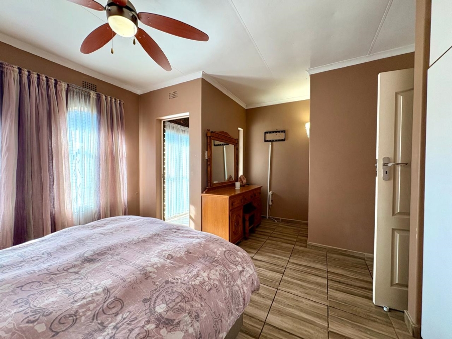 2 Bedroom Property for Sale in Dayanglen Gauteng
