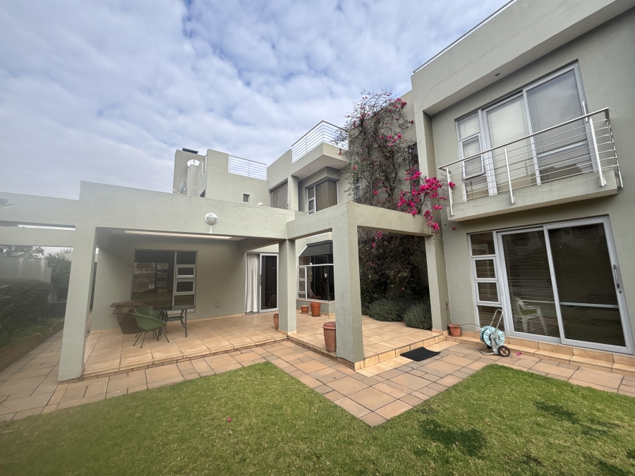 4 Bedroom Property for Sale in Ebotse Golf Estate Gauteng