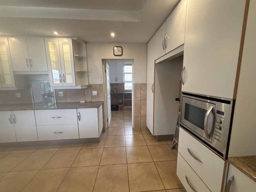 4 Bedroom Property for Sale in Ebotse Golf Estate Gauteng