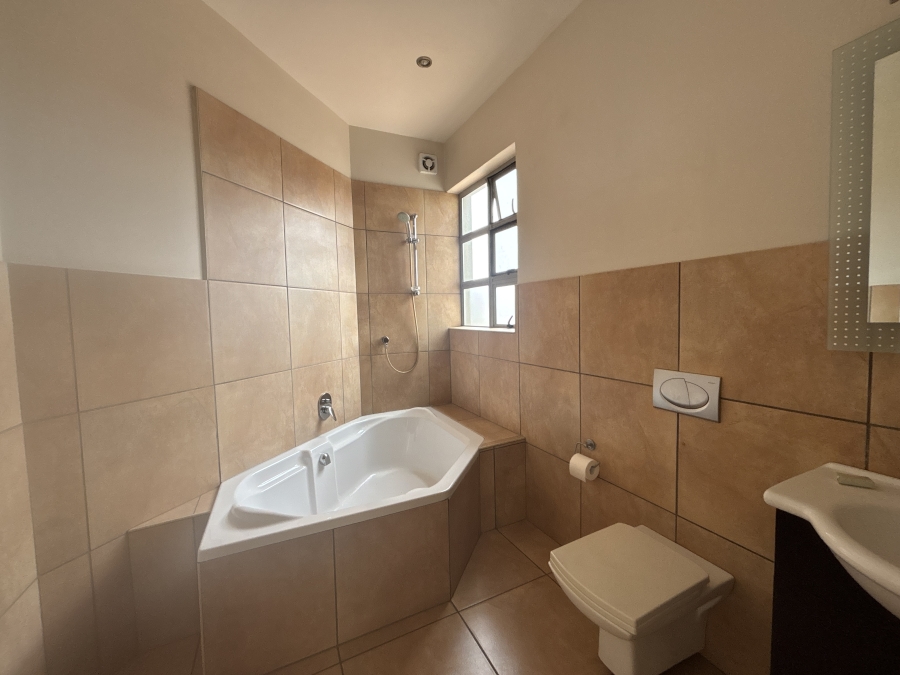 4 Bedroom Property for Sale in Ebotse Golf Estate Gauteng