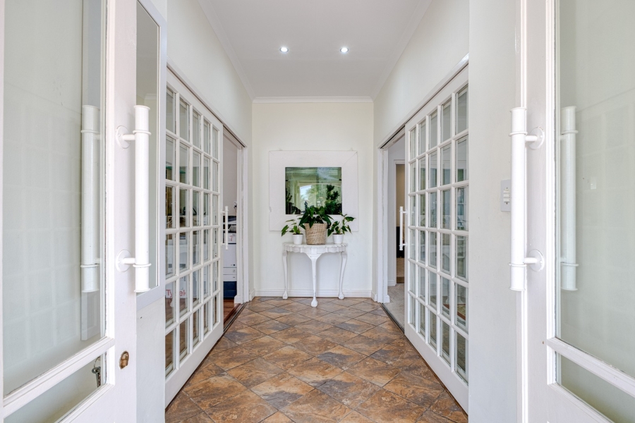 To Let 5 Bedroom Property for Rent in Lonehill Gauteng