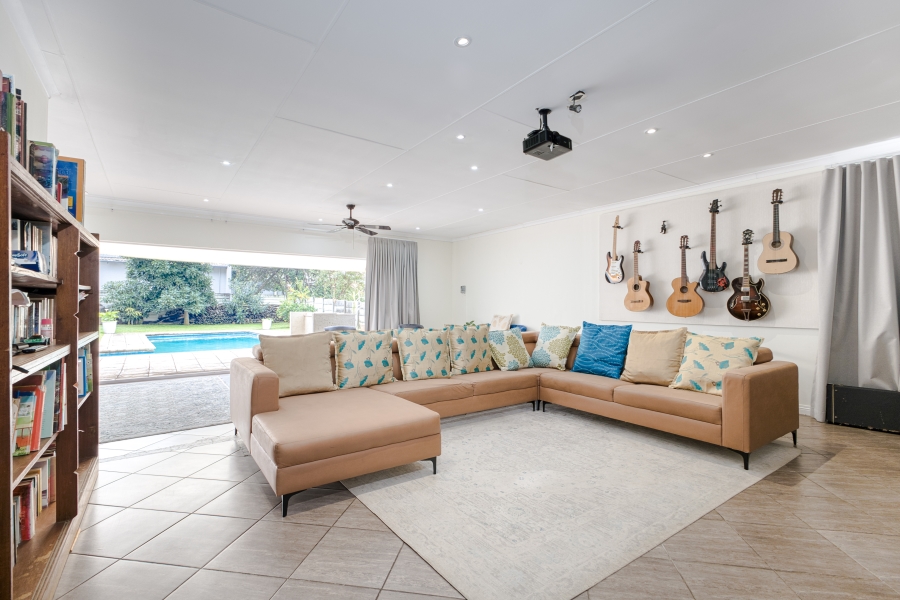To Let 5 Bedroom Property for Rent in Lonehill Gauteng