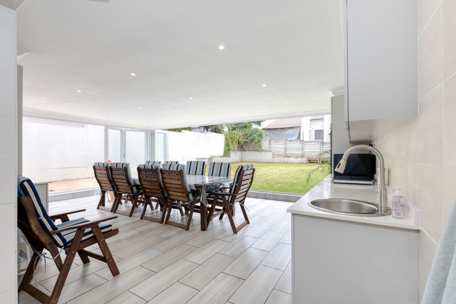 To Let 5 Bedroom Property for Rent in Lonehill Gauteng
