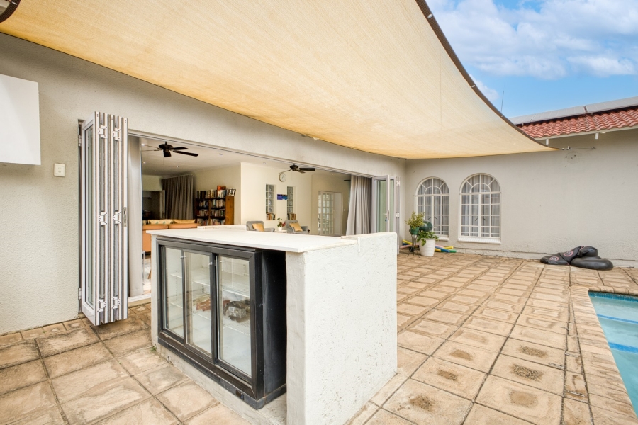 To Let 5 Bedroom Property for Rent in Lonehill Gauteng