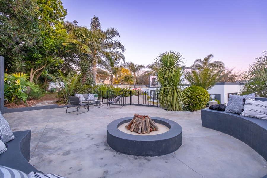 4 Bedroom Property for Sale in Roodekrans Gauteng