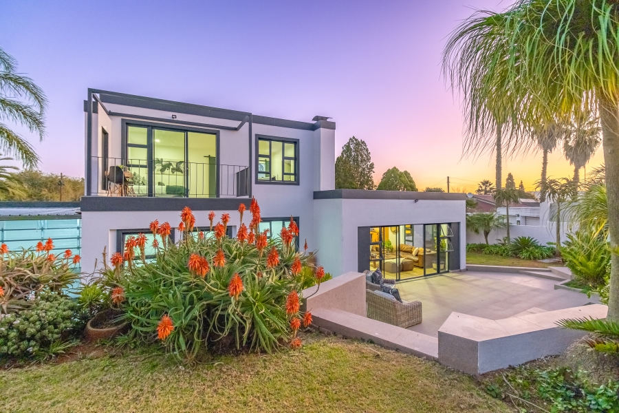 4 Bedroom Property for Sale in Roodekrans Gauteng