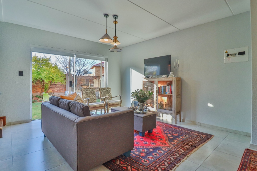 2 Bedroom Property for Sale in Florida Glen Gauteng
