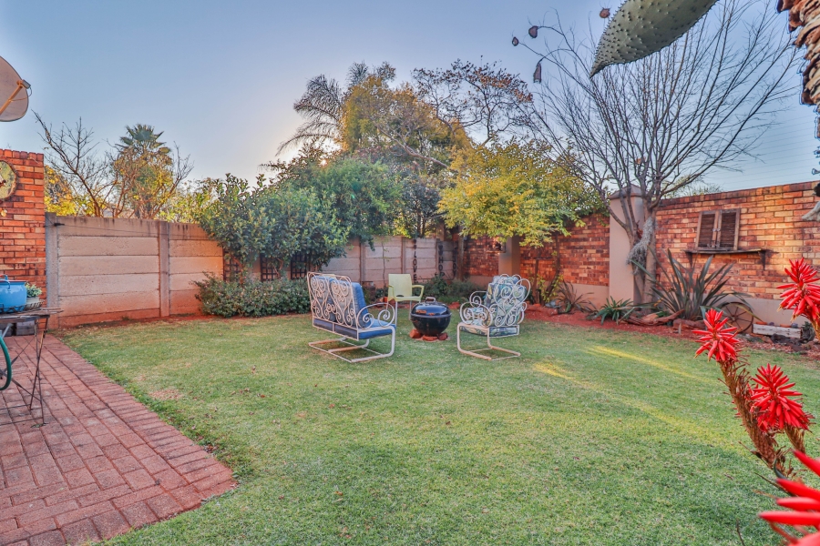2 Bedroom Property for Sale in Florida Glen Gauteng