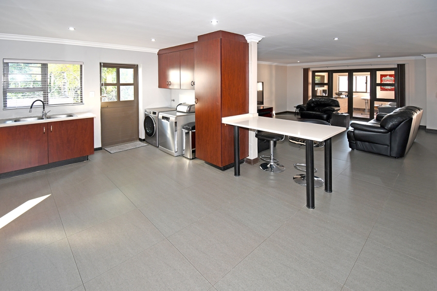 4 Bedroom Property for Sale in Greenstone Hill Gauteng