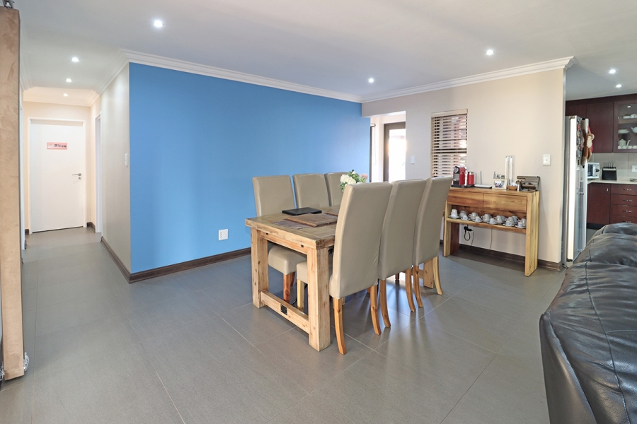 4 Bedroom Property for Sale in Greenstone Hill Gauteng