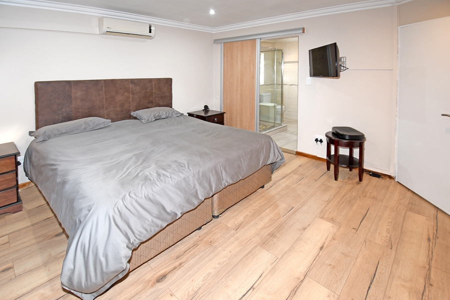 4 Bedroom Property for Sale in Greenstone Hill Gauteng