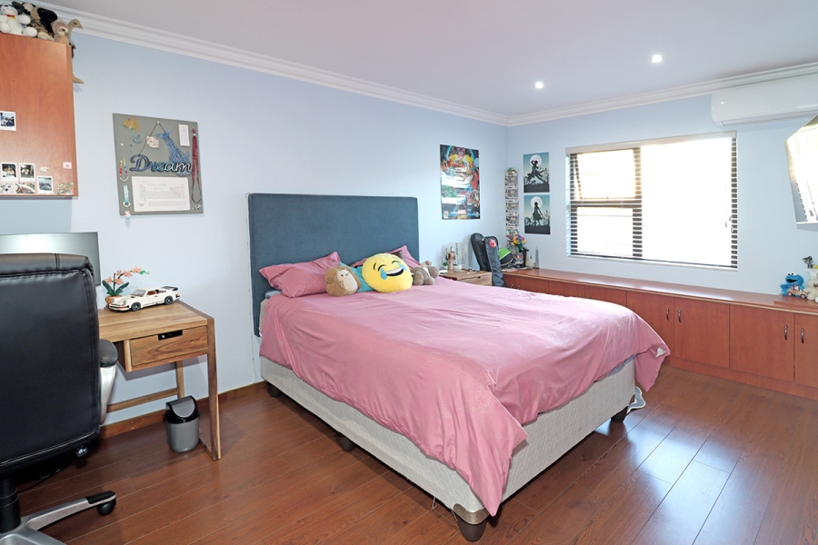 4 Bedroom Property for Sale in Greenstone Hill Gauteng