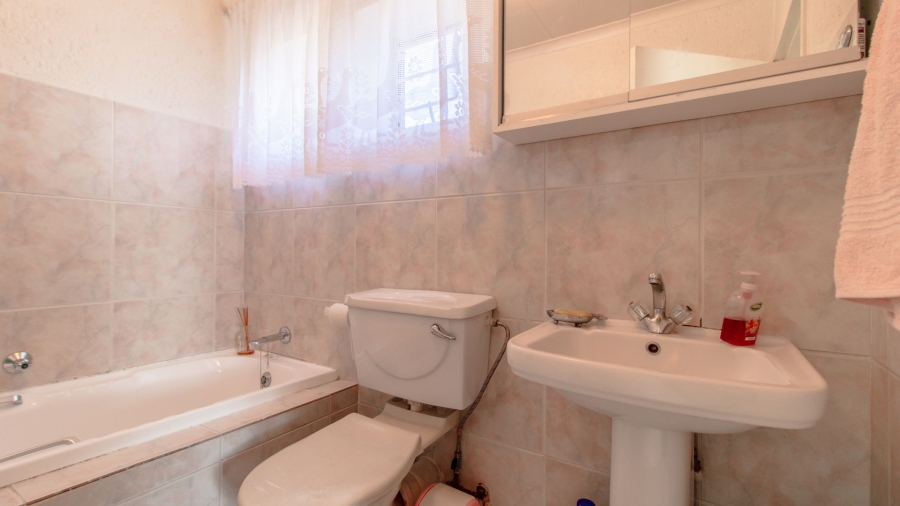 3 Bedroom Property for Sale in Winchester Hills Gauteng