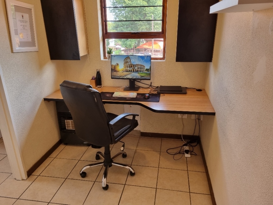 2 Bedroom Property for Sale in Bedfordview Gauteng