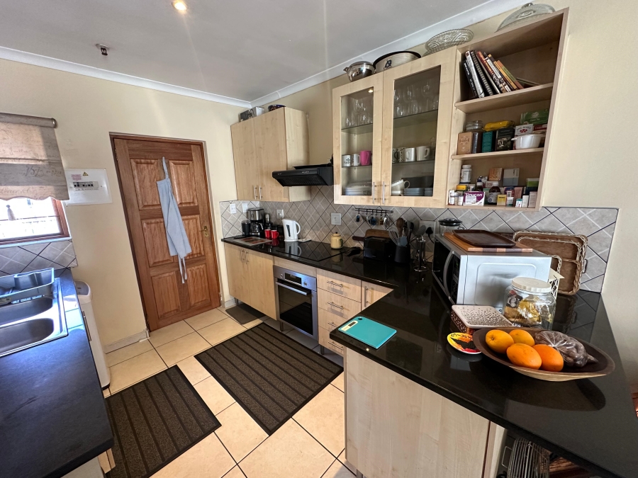 2 Bedroom Property for Sale in Moregloed Gauteng