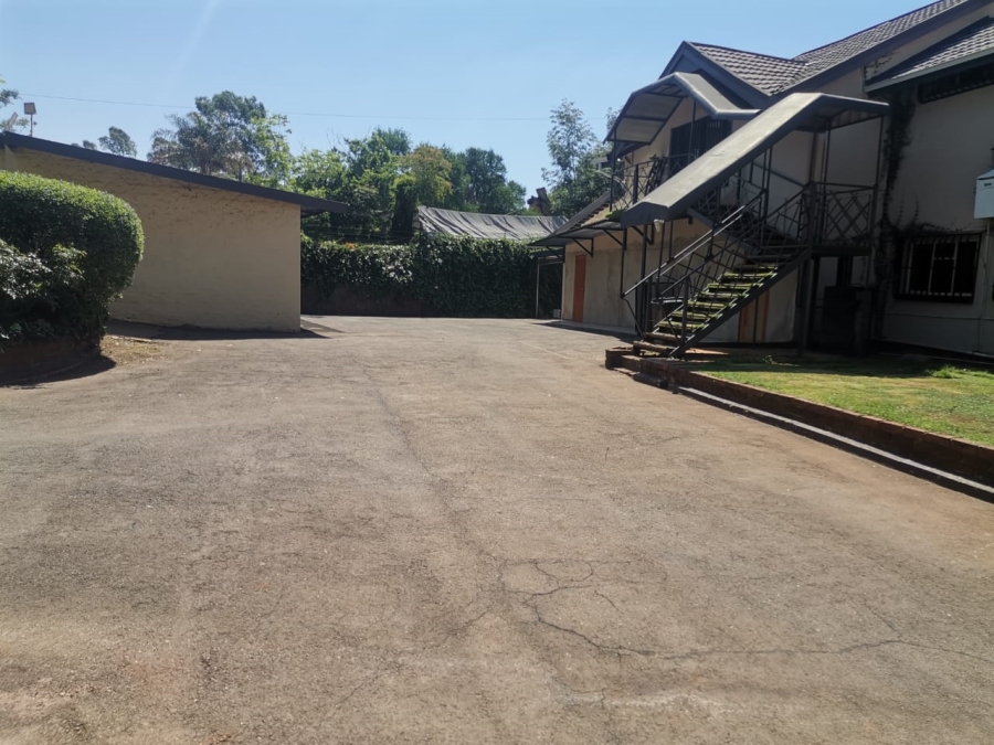 6 Bedroom Property for Sale in Chancliff A H Gauteng
