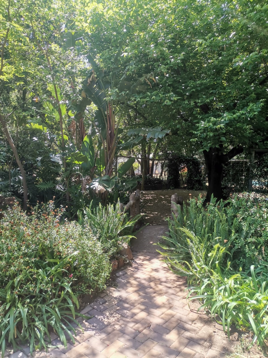 6 Bedroom Property for Sale in Chancliff A H Gauteng