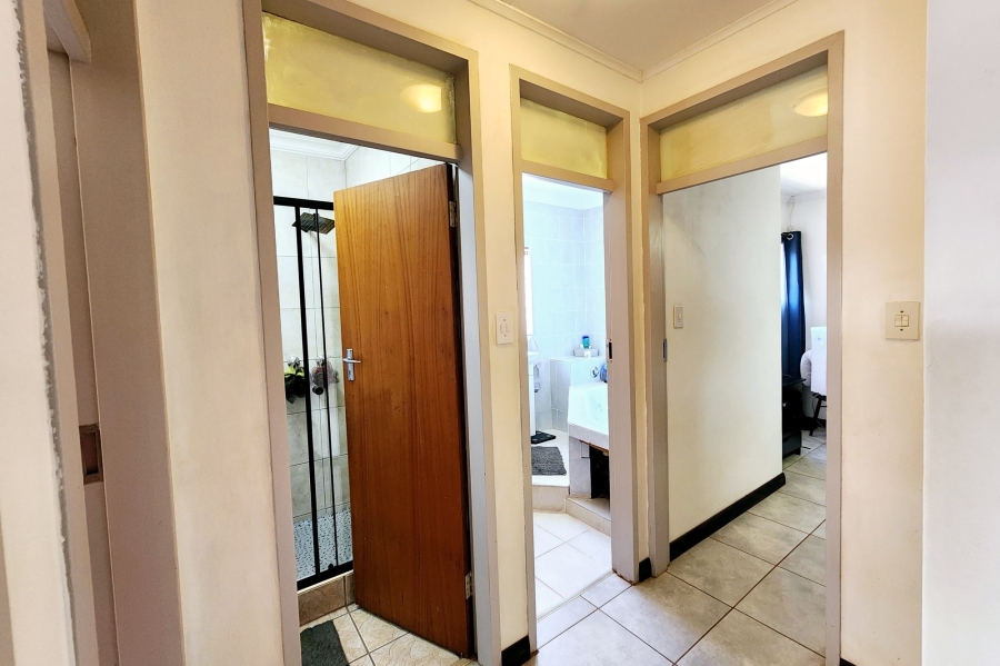 3 Bedroom Property for Sale in Valhalla Gauteng