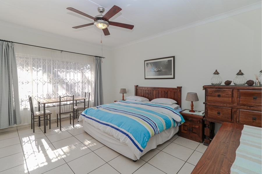 4 Bedroom Property for Sale in Strubenvale Gauteng