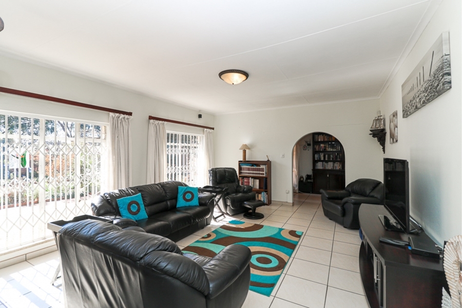 4 Bedroom Property for Sale in Strubenvale Gauteng
