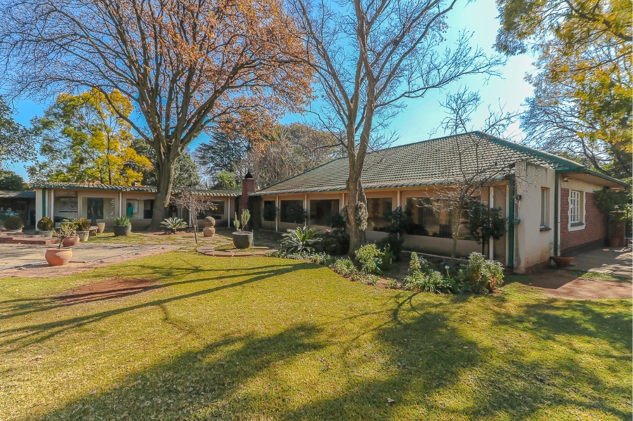 4 Bedroom Property for Sale in Strubenvale Gauteng
