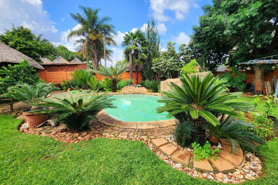 5 Bedroom Property for Sale in Valhalla Gauteng