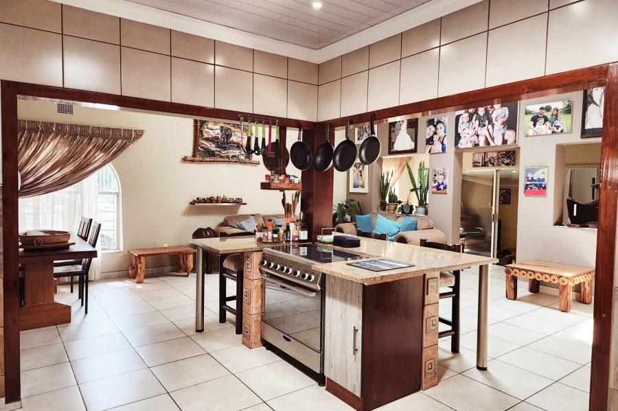 5 Bedroom Property for Sale in Valhalla Gauteng