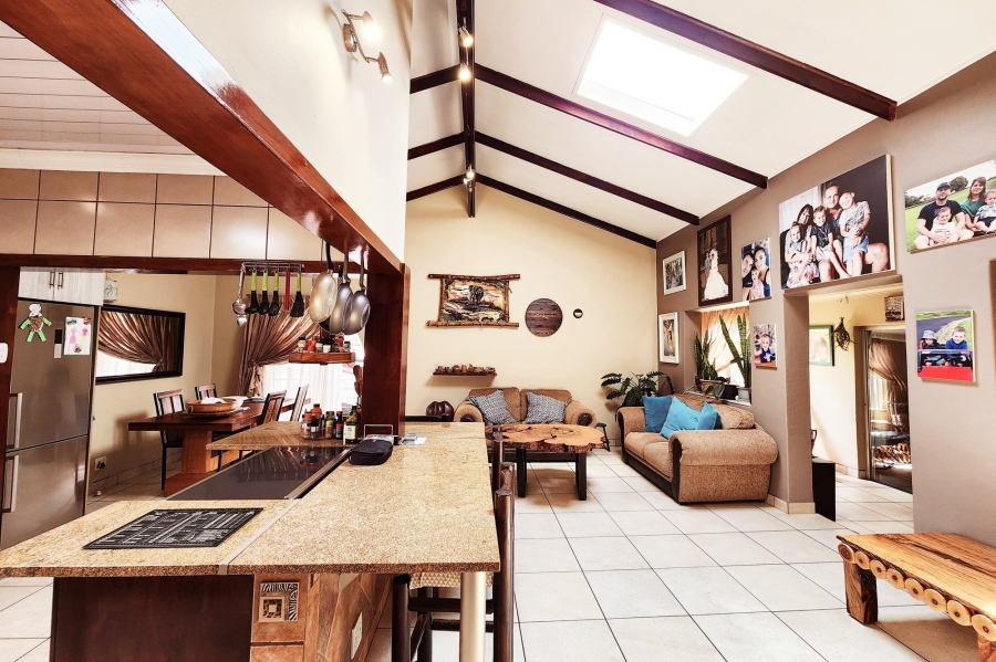 5 Bedroom Property for Sale in Valhalla Gauteng